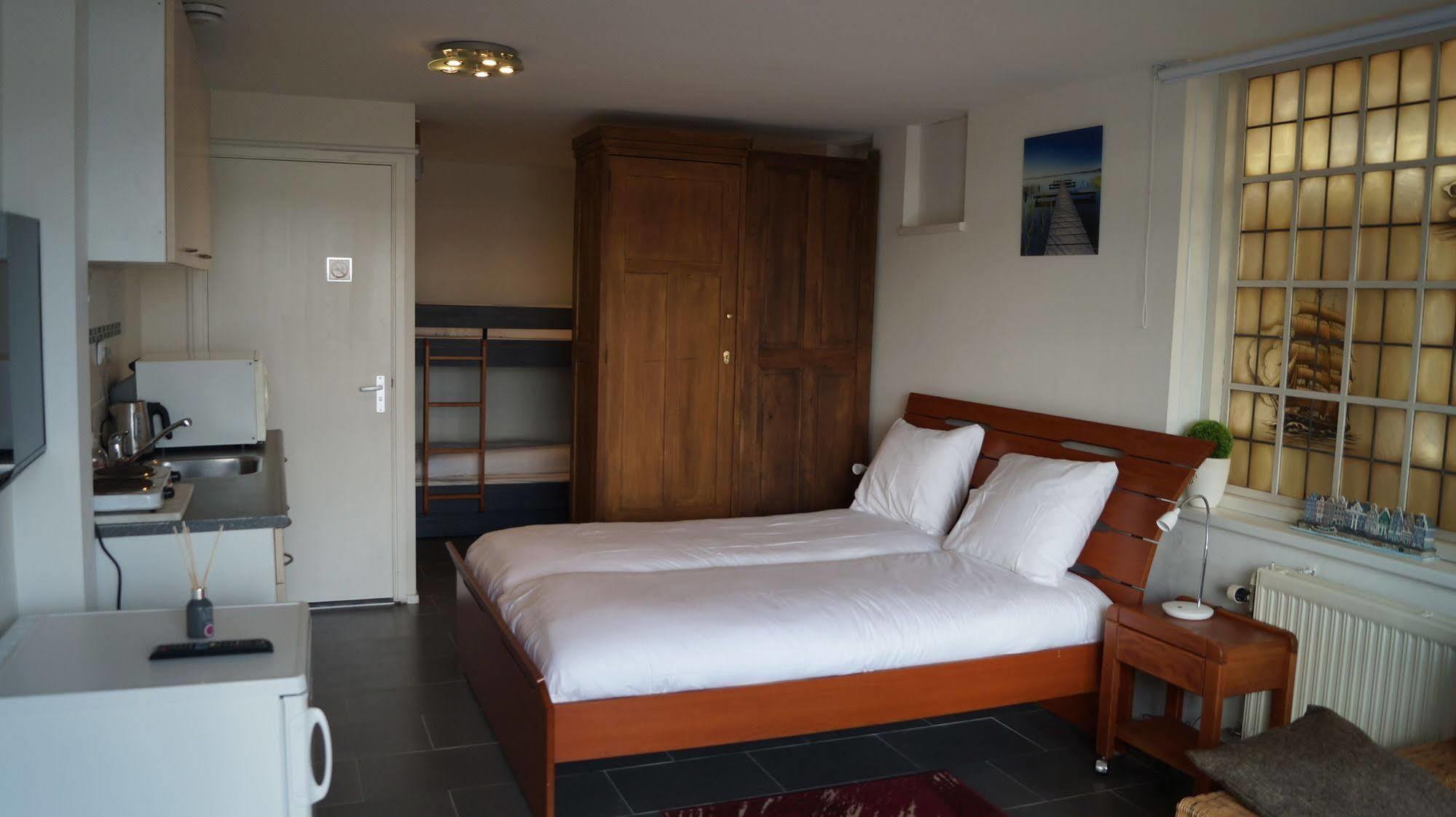 Budget Hotel De Witte Hoeck Amsterdam Вормервер Экстерьер фото