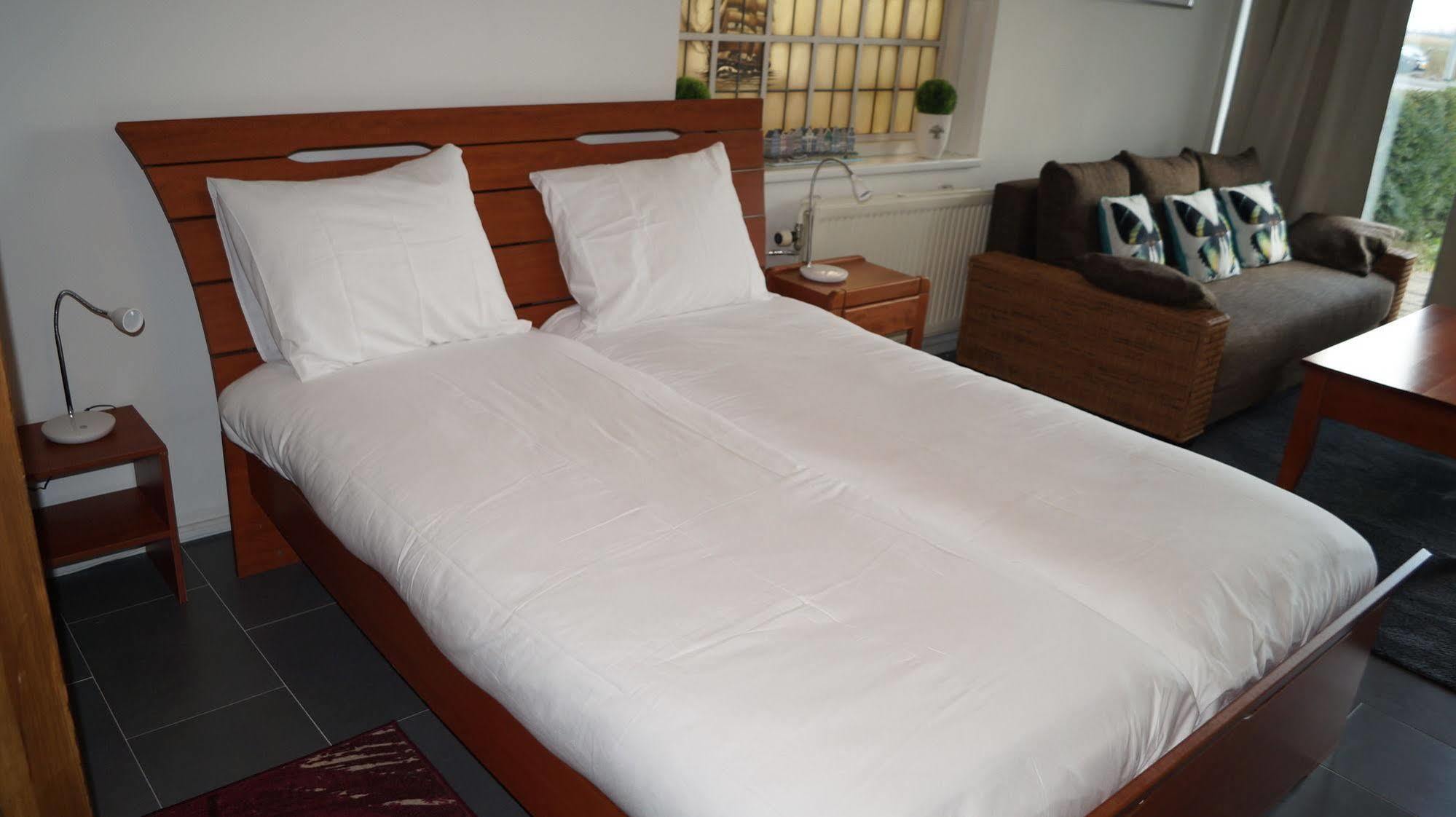 Budget Hotel De Witte Hoeck Amsterdam Вормервер Экстерьер фото